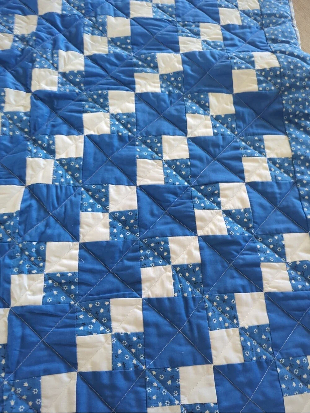 Blue and White Irish Chain patchwork FINISHED Small QUILT  Gingham Back Handmade